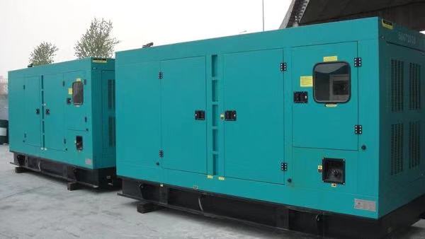 城口康明斯400kw大型柴油二手发电机组